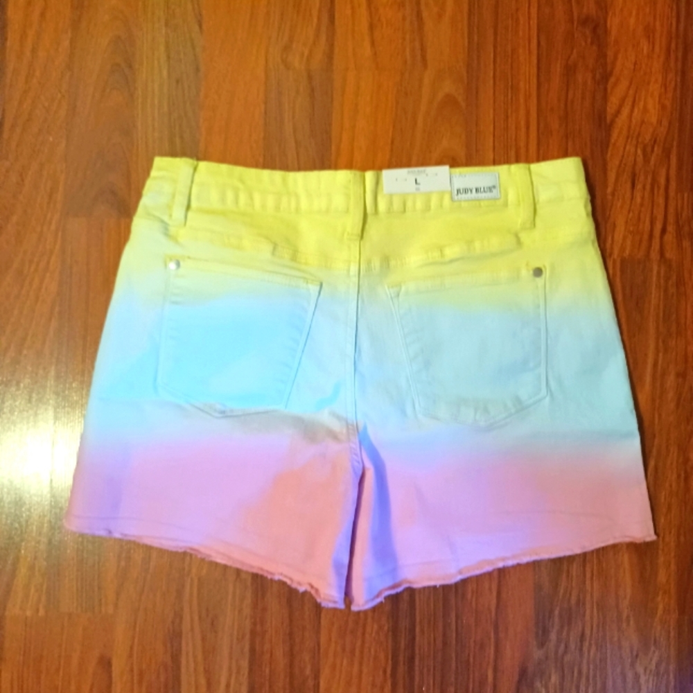 Judy Blue tye dye shorts size Large